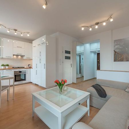 Szczesliwice Ochota P&O Serviced Apartments Варшава Екстериор снимка